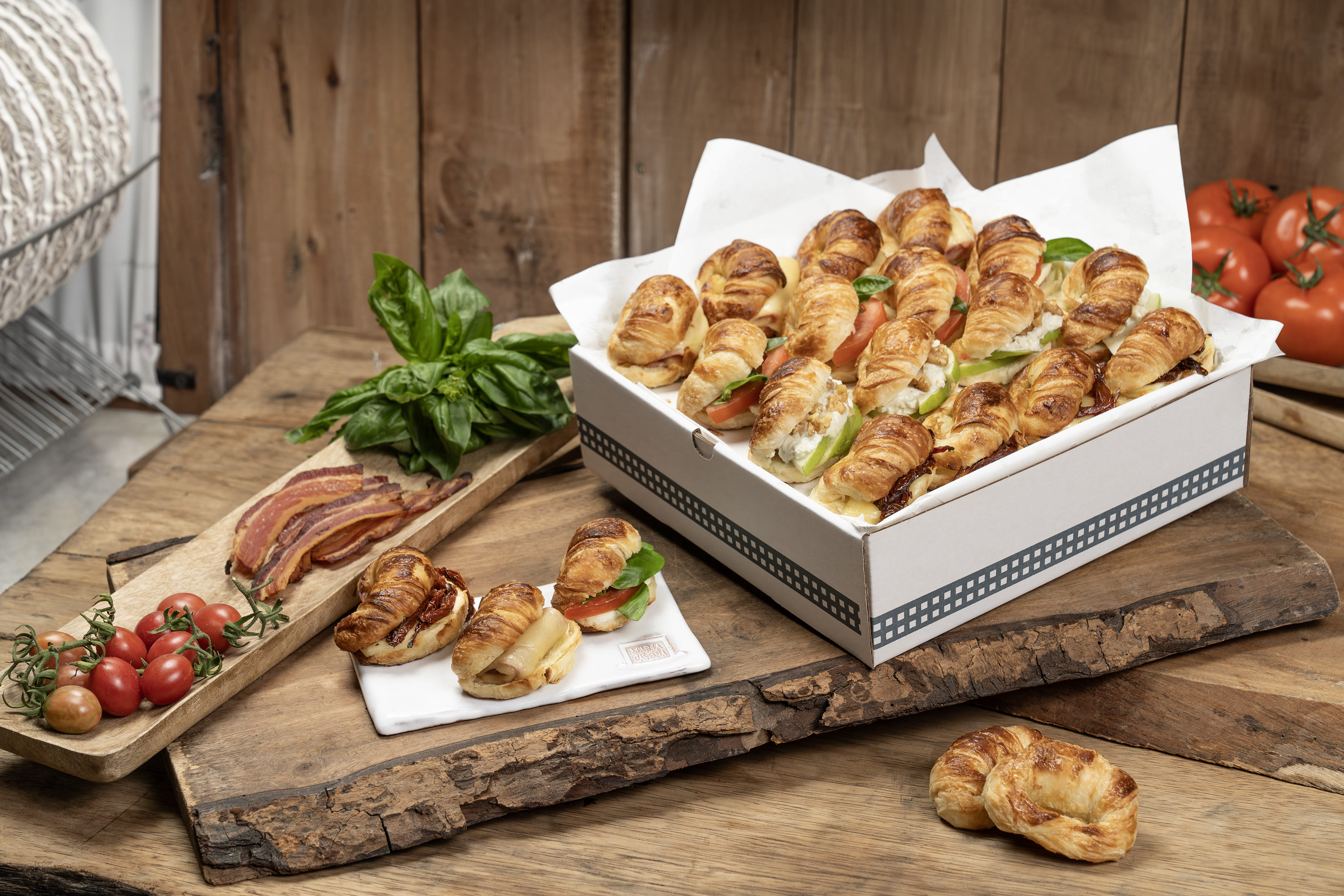 CAJA GRANDE CROISSANTS