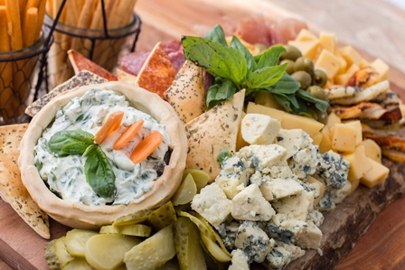 TABLA CHICA CON QUESOS 